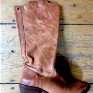 FRYE COWGIRL BOOTS
